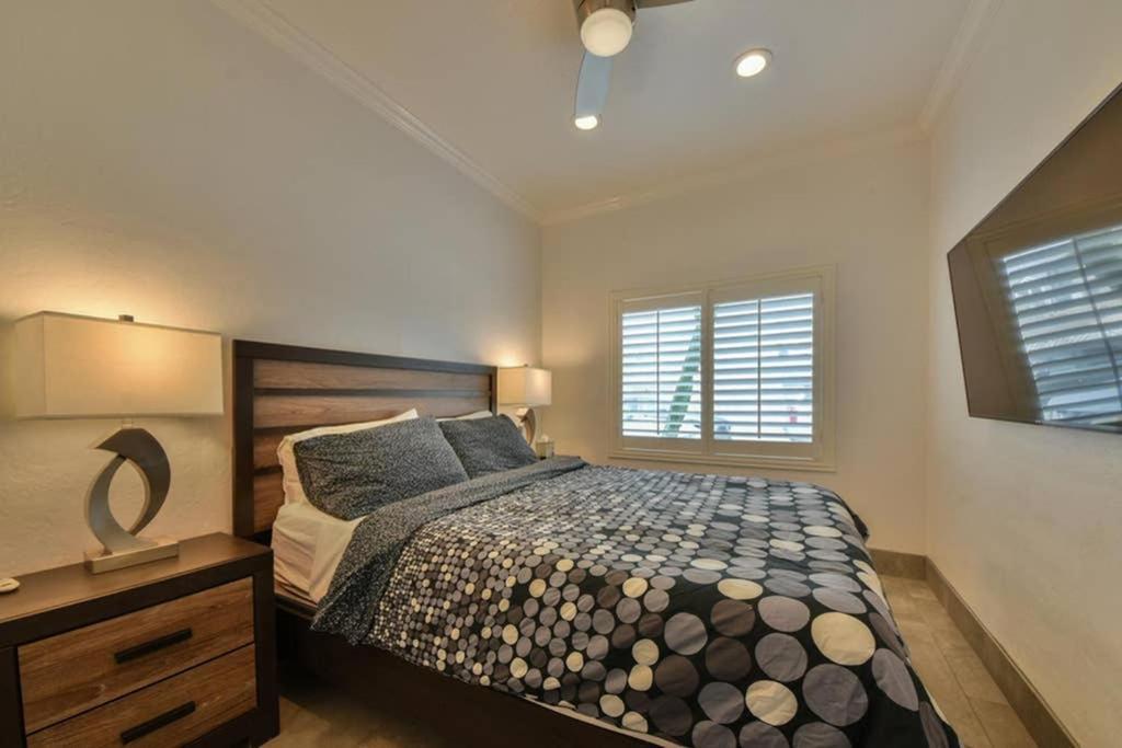 1000#1 Contemporary Home W/ Parking, Grill, & Ac! Newport Beach Exterior foto