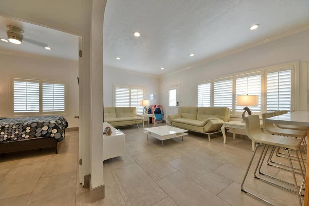 1000#1 Contemporary Home W/ Parking, Grill, & Ac! Newport Beach Exterior foto